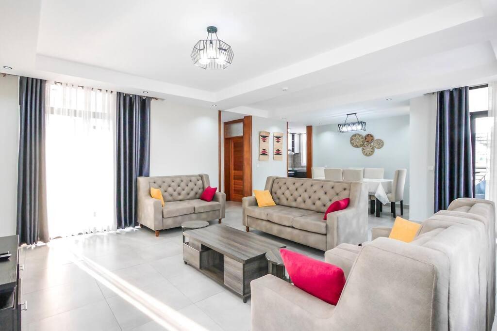 Ultra Modern Apartment In Nyarutarama Kigali Exterior foto